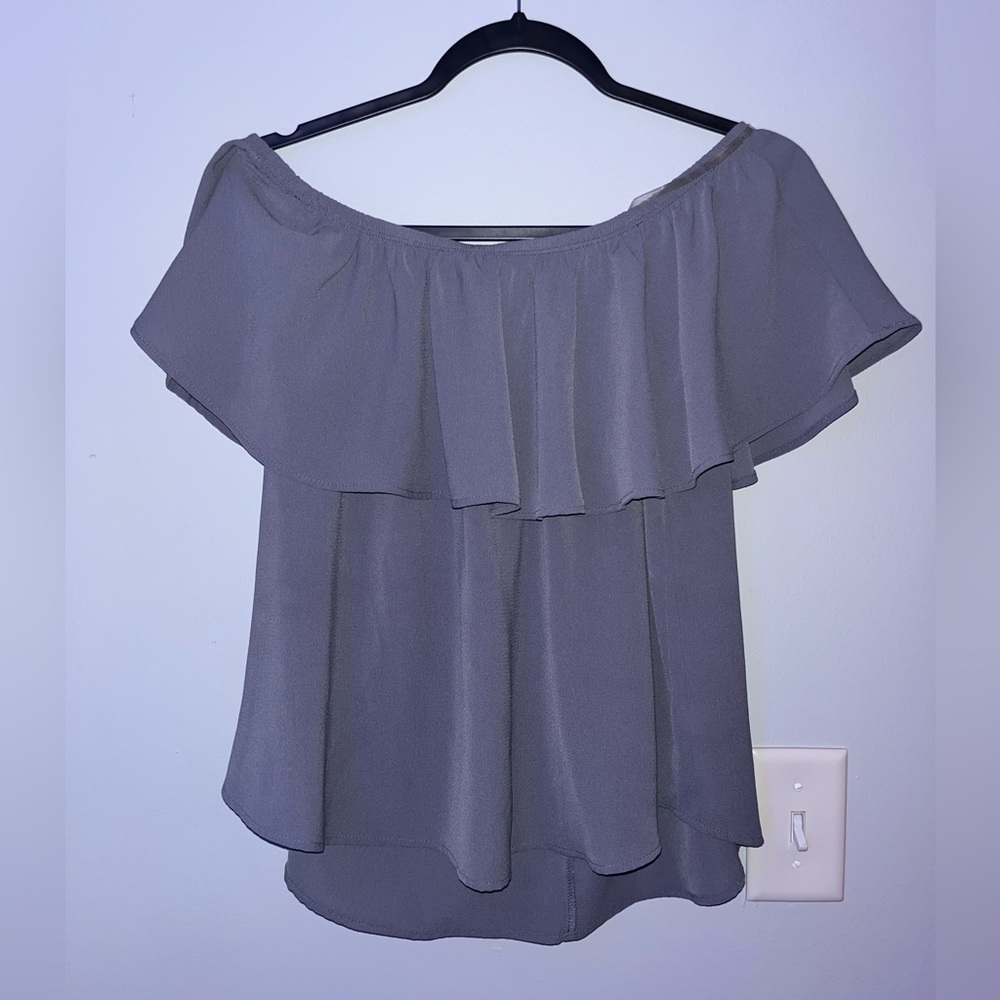 Active USA Gray Ruffle Off-Shoulder Blouse